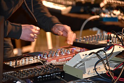 DJ SET